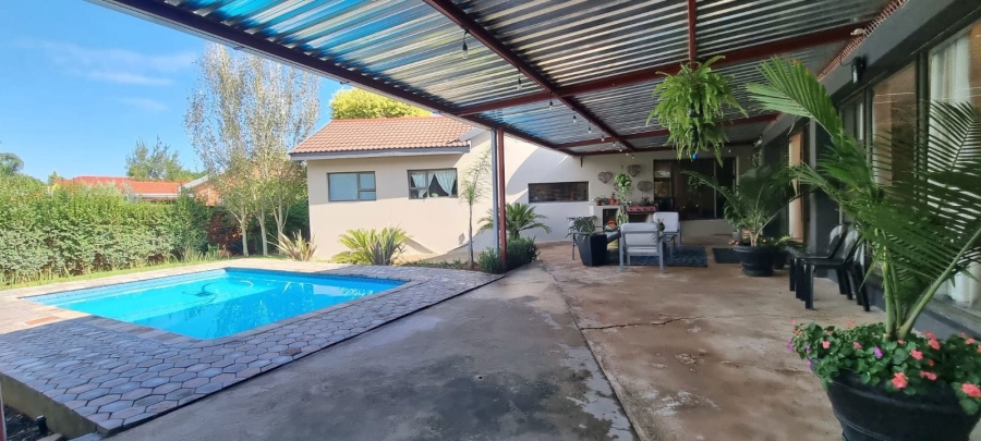 4 Bedroom Property for Sale in Monument Heights Northern Cape